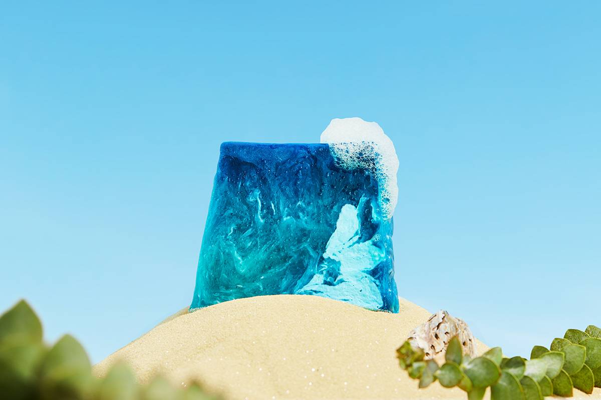 21F86482-B5E5-66AD-A51B-3D7E68E34B5B